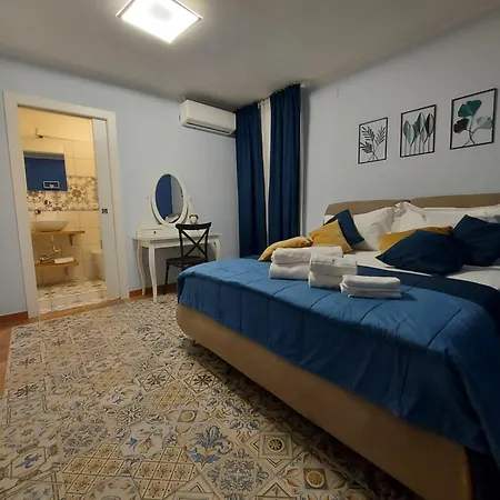 Piazza Mazzini Bed & Breakfast