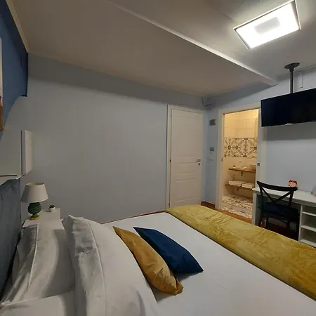 Piazza Mazzini Bed & Breakfast Catánia