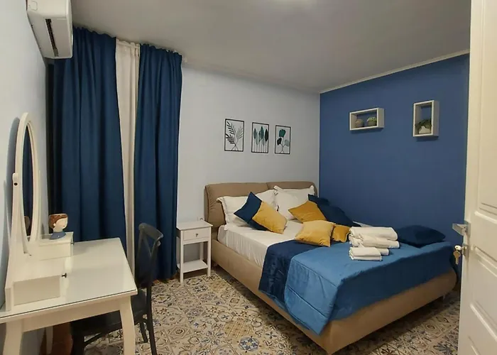 Piazza Mazzini B&B