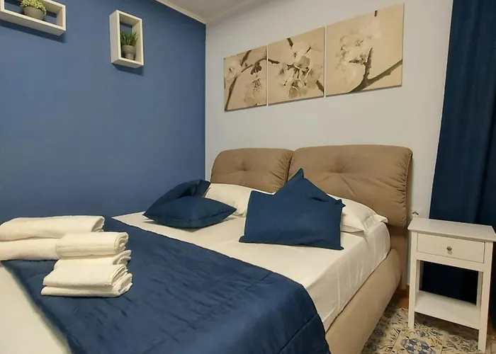 Piazza Mazzini 4*