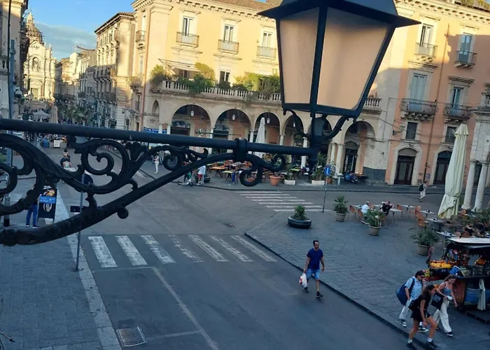 Piazza Mazzini B&B