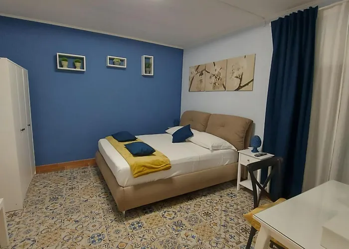 Piazza Mazzini B&B