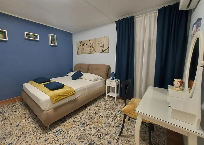 Piazza Mazzini B&B