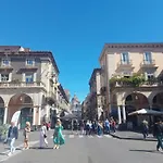 Piazza Mazzini Отель типа 