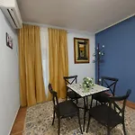 Piazza Mazzini 4*