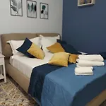 Piazza Mazzini 4*