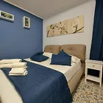 Piazza Mazzini 4*