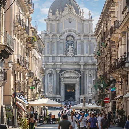 Couette-café Piazza Mazzini 4*