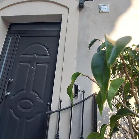 לינה וארוחת בוקר Piazza Mazzini 3*