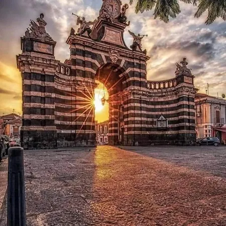 Piazza Mazzini Couette-café 4*