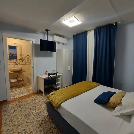 Piazza Mazzini Couette-café 4*
