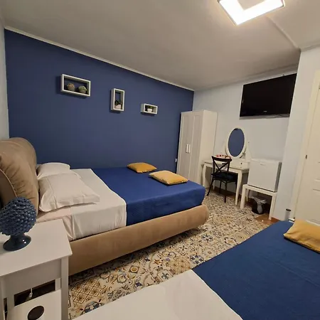Piazza Mazzini 4*